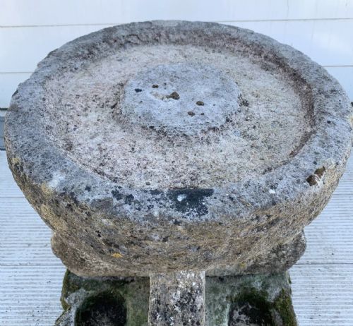 CIRCA 1900 HAND CARVED STONE BIRD BATH - ADDITIONAL PHOTO 3