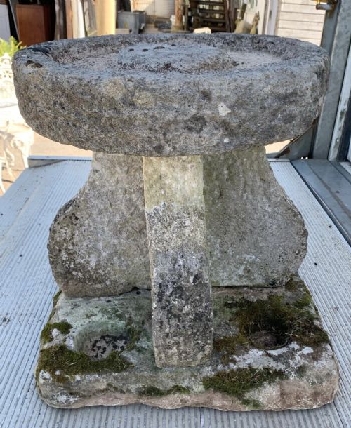 CIRCA 1900 HAND CARVED STONE BIRD BATH - ADDITIONAL PHOTO 4