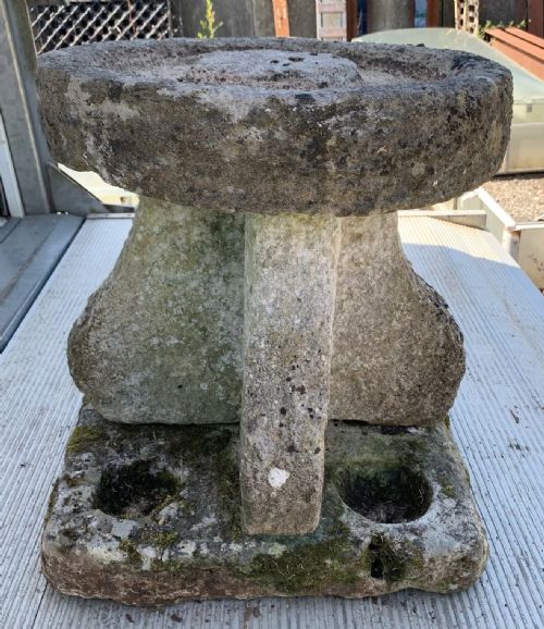 CIRCA 1900 HAND CARVED STONE BIRD BATH - ADDITIONAL PHOTO 6