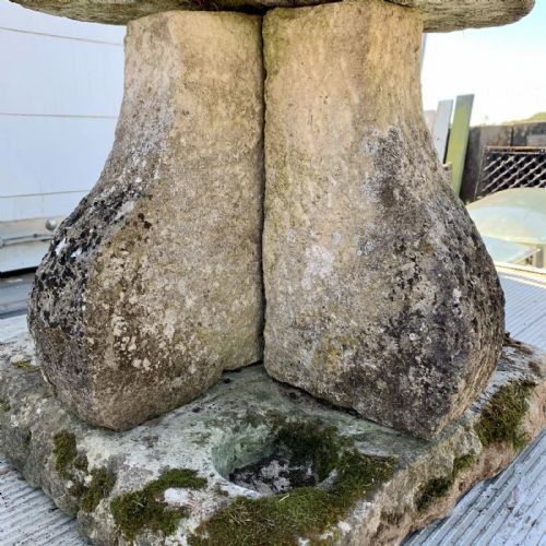 CIRCA 1900 HAND CARVED STONE BIRD BATH - ADDITIONAL PHOTO 9