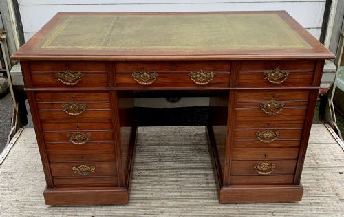 edwardian mahogany kneehole desk with replacement green leather - CATEGORY: ANTIQUE DESKS - DATED EDWARDIAN