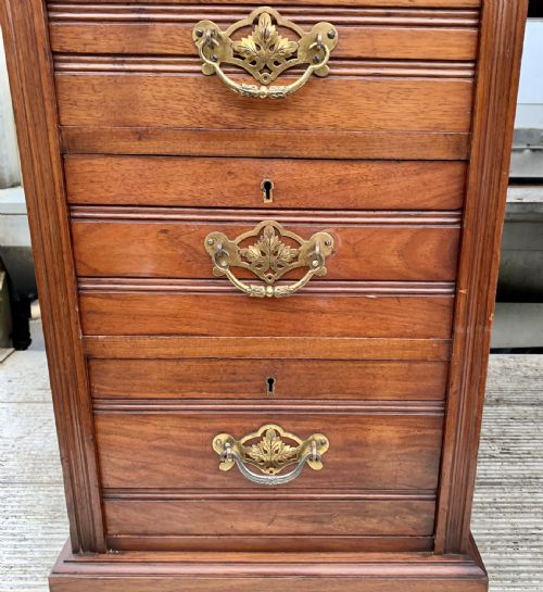 EDWARDIAN MAHOGANY KNEEHOLE DESK WITH REPLACEMENT GREEN LEATHER - ADDITIONAL PHOTO 5