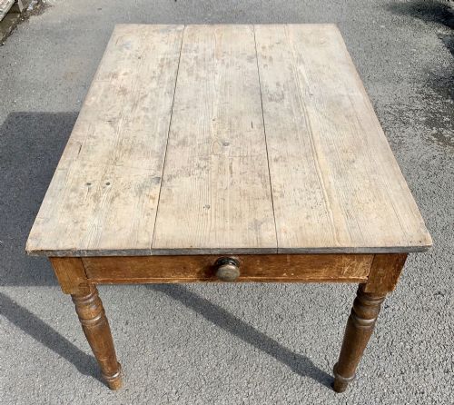 VICTORIAN PINE SCRUB TOP TABLE WITH SINGLE DRAWER TO END AND ORIGINAL STAIN FINISH TO BASE - ADDITIONAL PHOTO 1