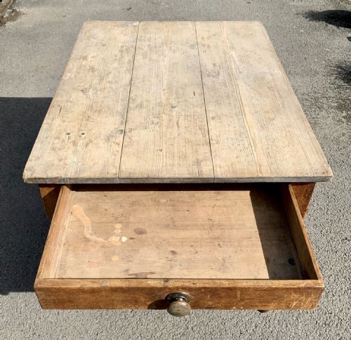VICTORIAN PINE SCRUB TOP TABLE WITH SINGLE DRAWER TO END AND ORIGINAL STAIN FINISH TO BASE - ADDITIONAL PHOTO 2