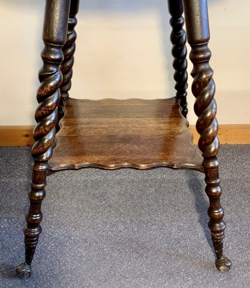 1920S OAK OCCASIONAL TABLE ON BARLEY TWIST LEGS WITH CAST IRON FEET IN THE FORM OF AN EAGLE HOLDING A GLASS BALL - ADDITIONAL PHOTO 3