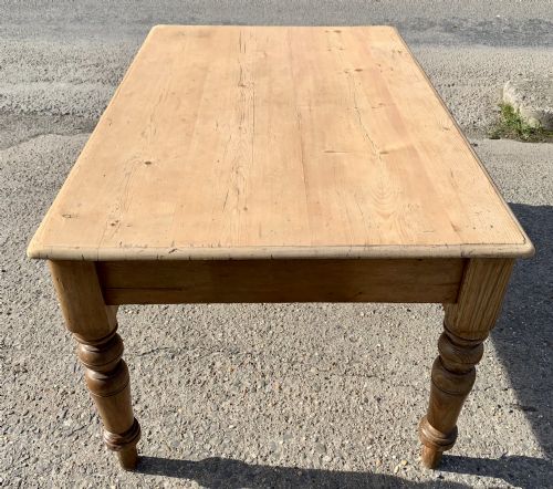 CIRCA 1900 KITCHEN TABLE WITH SINGLE DRAWER TO END - ADDITIONAL PHOTO 2