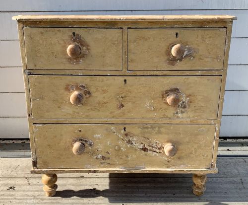 victorian pine chest of drawers dry scraped back to original colour and with original turned knobs and feet - CATEGORY: ANTIQUE CHEST OF DRAWERS - DATED VICTORIAN