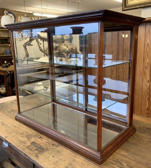 CIRCA 1900 MAHOGANY GLASS SHOP DISPLAY CABINET WITH CADBURY'S CHOCOLATE INSCRIBED TO BASE - ADDITIONAL PHOTO 2