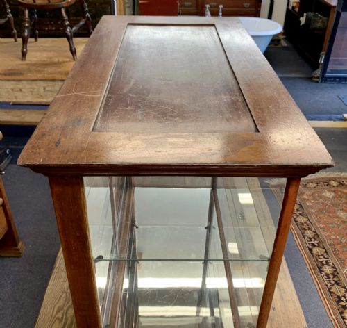 CIRCA 1900 MAHOGANY GLASS SHOP DISPLAY CABINET WITH CADBURY'S CHOCOLATE INSCRIBED TO BASE - ADDITIONAL PHOTO 6