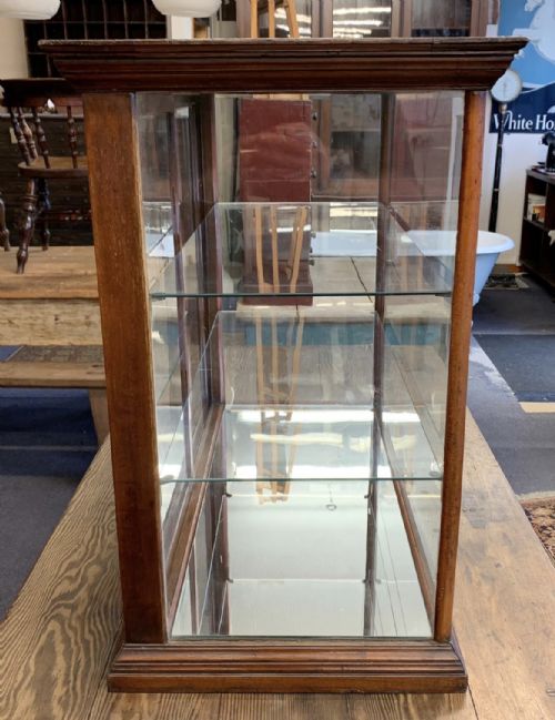 CIRCA 1900 MAHOGANY GLASS SHOP DISPLAY CABINET WITH CADBURY'S CHOCOLATE INSCRIBED TO BASE - ADDITIONAL PHOTO 7