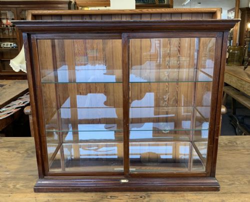CIRCA 1900 MAHOGANY GLASS SHOP DISPLAY CABINET WITH CADBURY'S CHOCOLATE INSCRIBED TO BASE - ADDITIONAL PHOTO 10