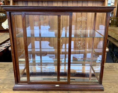 CIRCA 1900 MAHOGANY GLASS SHOP DISPLAY CABINET WITH CADBURY'S CHOCOLATE INSCRIBED TO BASE - ADDITIONAL PHOTO 11