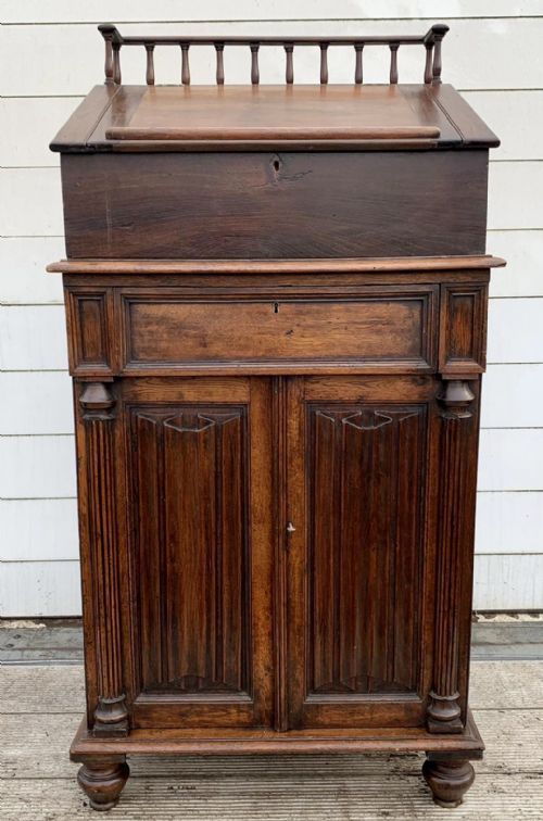 19th century oak clerks desk or rostrum - CATEGORY: ANTIQUE MISCELLANEOUS - DATED 19TH CENTURY