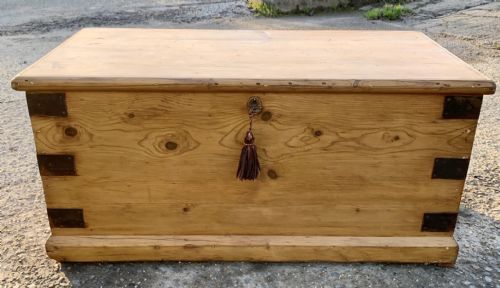 victorian pine blanket box with lift out slide and a candle box - CATEGORY: ANTIQUE CHESTS - DATED VICTORIAN