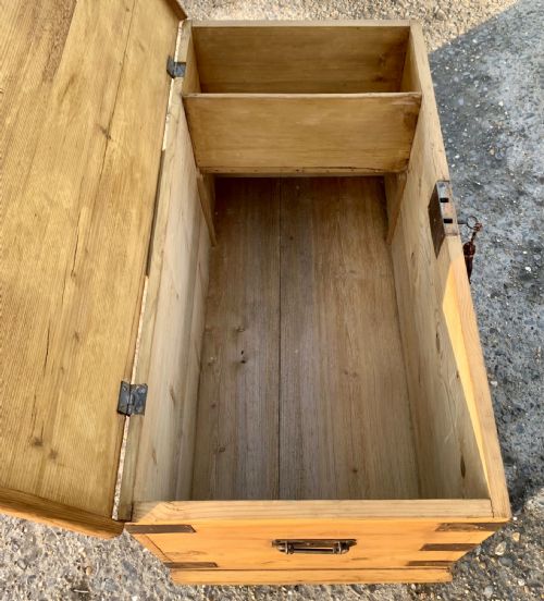VICTORIAN PINE BLANKET BOX WITH LIFT OUT SLIDE AND A CANDLE BOX - ADDITIONAL PHOTO 3