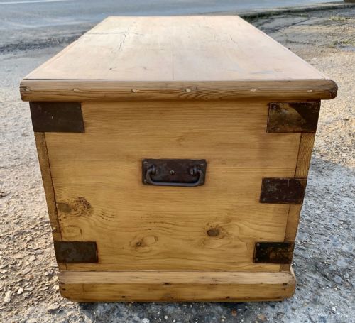 VICTORIAN PINE BLANKET BOX WITH LIFT OUT SLIDE AND A CANDLE BOX - ADDITIONAL PHOTO 5