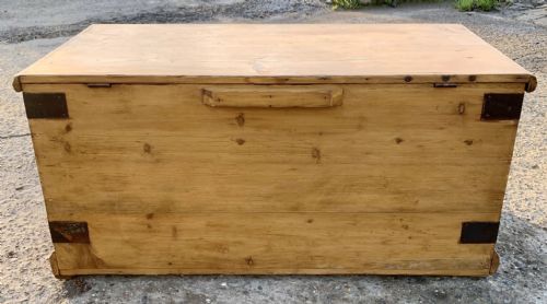 VICTORIAN PINE BLANKET BOX WITH LIFT OUT SLIDE AND A CANDLE BOX - ADDITIONAL PHOTO 7