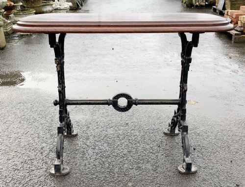 VICTORIAN CAST IRON PUB TABLE WITH ORIGINAL MAHOGANY TOP - ADDITIONAL PHOTO 1