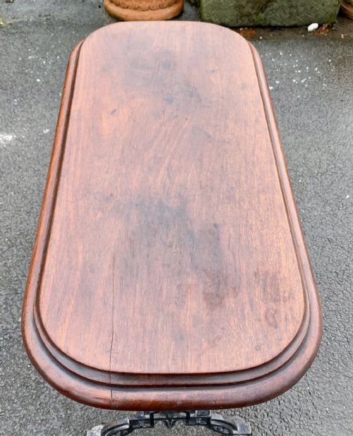 VICTORIAN CAST IRON PUB TABLE WITH ORIGINAL MAHOGANY TOP - ADDITIONAL PHOTO 3