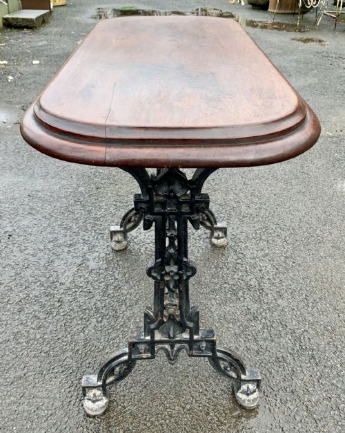 VICTORIAN CAST IRON PUB TABLE WITH ORIGINAL MAHOGANY TOP - ADDITIONAL PHOTO 6