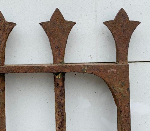 VICTORIAN WROUGHT IRON BLACKSMITH MADE ESTATE GATE - ADDITIONAL PHOTO 2