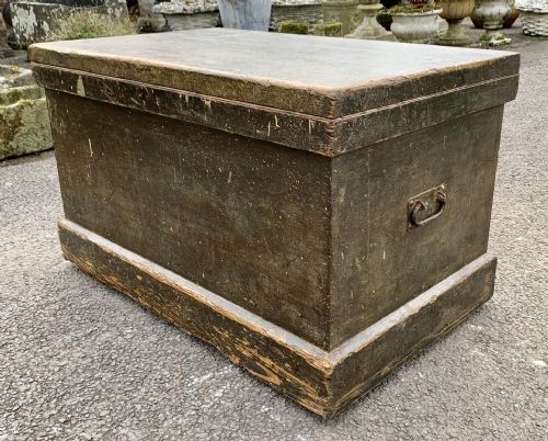 CIRCA 1880 PINE CARPENTERS TOOL BOX IN ORIGINAL GREEN PAINT - ADDITIONAL PHOTO 8
