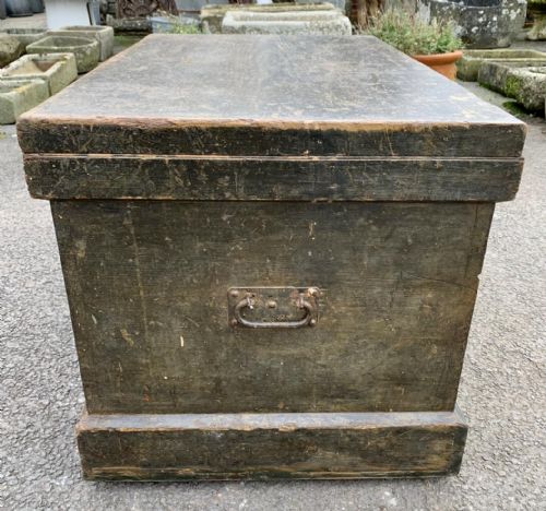 CIRCA 1880 PINE CARPENTERS TOOL BOX IN ORIGINAL GREEN PAINT - ADDITIONAL PHOTO 9