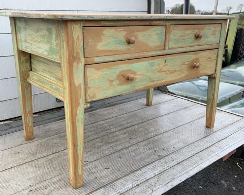 LATE VICTORIAN PINE BAKERS TABLE KITCHEN ISLAND WITH LAYERS OF OLD PAINT - ADDITIONAL PHOTO 7