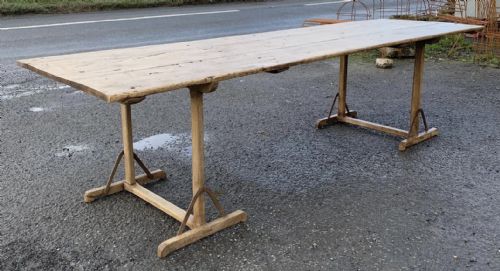 19TH CENTURY FRENCH TRESTLE TABLE WITH 3 PLANK FRUITWOOD TOP AND OAK TRESTLES - ADDITIONAL PHOTO 2