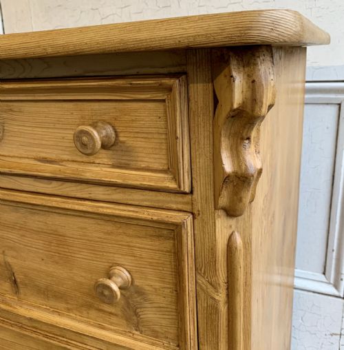 19TH CENTURY EAST EUROPEAN 4 DRAWER CHEST - ADDITIONAL PHOTO 4