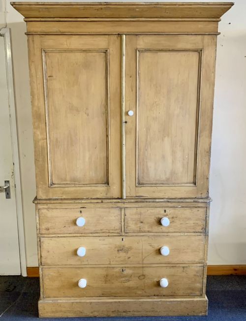 victorian painted pine linen press with original paint - CATEGORY: ANTIQUE CUPBOARDS - DATED VICTORIAN