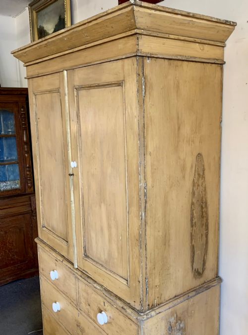 VICTORIAN PAINTED PINE LINEN PRESS WITH ORIGINAL PAINT - ADDITIONAL PHOTO 7