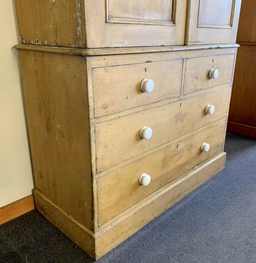 VICTORIAN PAINTED PINE LINEN PRESS WITH ORIGINAL PAINT - ADDITIONAL PHOTO 9