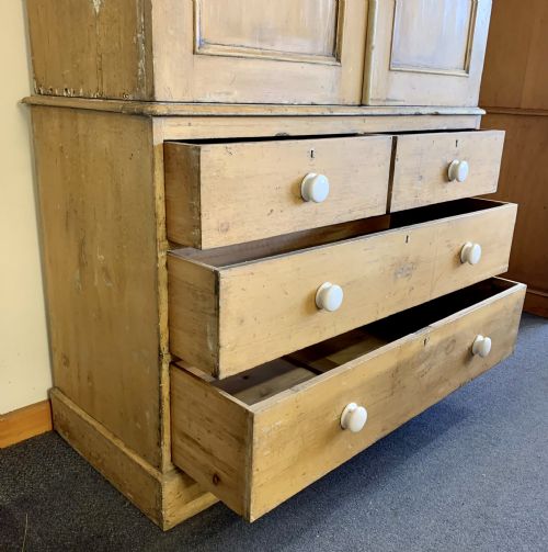 VICTORIAN PAINTED PINE LINEN PRESS WITH ORIGINAL PAINT - ADDITIONAL PHOTO 11