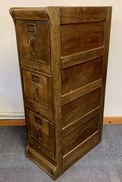EARLY 20TH CENTURY OAK GLOBE WERNICKE 3 DRAWER FILING CABINET WITH ALL ORIGINAL HARDWARE - ADDITIONAL PHOTO 8