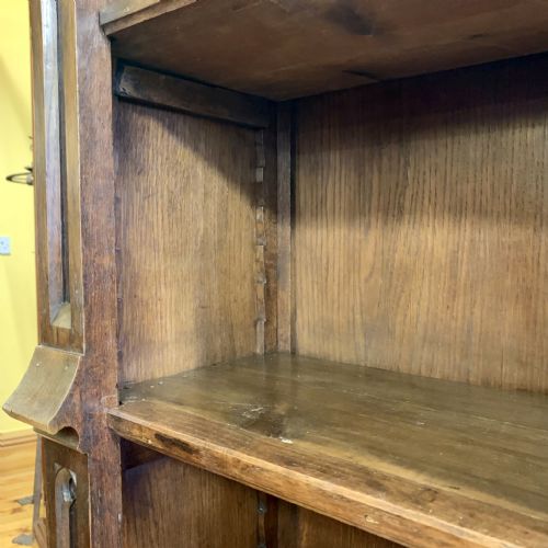 VICTORIAN OAK GOTHIC BOOKCASE WITH ADJUSTABLE SHELVES - ADDITIONAL PHOTO 5