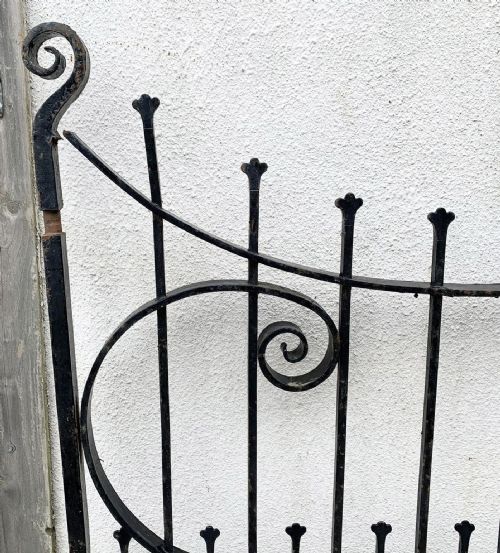 PAIR OF VICTORIAN WROUGHT IRON BLACKSMITH MADE GATES - ADDITIONAL PHOTO 6