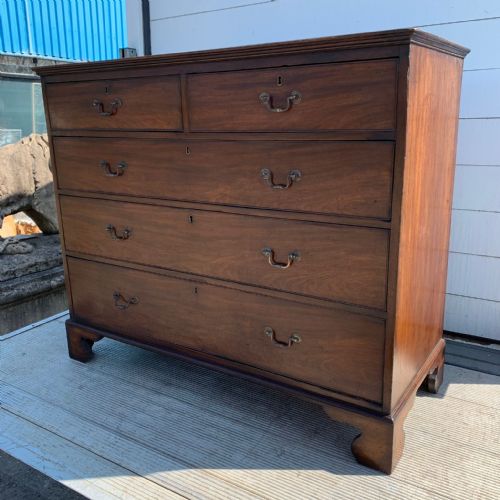 GEORGIAN 1800 MAHOGANY CHEST OF DRAWERS WITH 3 LONG DRAWERS - ADDITIONAL PHOTO 5