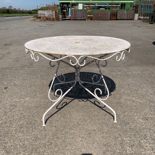 FRENCH 1930'S PATIO TABLE AND 4 CHAIRS GF138 - ADDITIONAL PHOTO 1