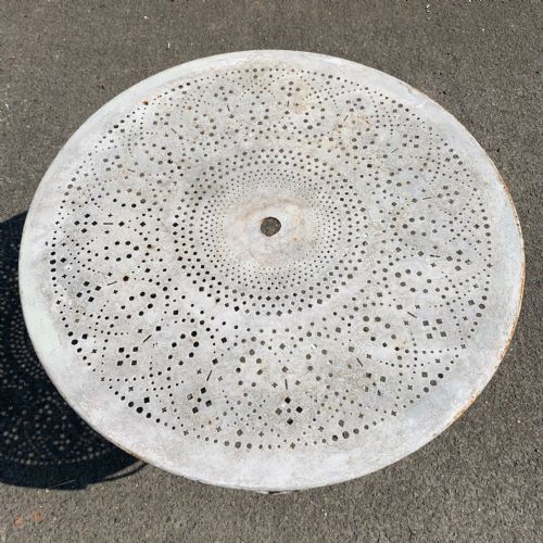 FRENCH 1930'S PATIO TABLE AND 4 CHAIRS GF138 - ADDITIONAL PHOTO 2