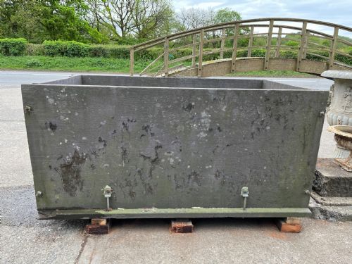 LARGE SLATE WATER TANK CIRCA 1900 - ADDITIONAL PHOTO 1