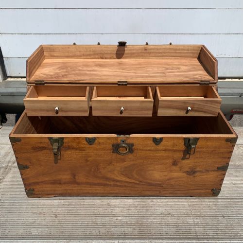 19TH CENTURY CAMPHOR WOOD TRUNK WITH 3 INTERNAL DRAWERS RESERVED - ADDITIONAL PHOTO 2