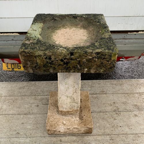 UNUSUALLY LARGE HAND CARVED PURBECK STONE BIRD BATH CIRCA 1900'S - ADDITIONAL PHOTO 1