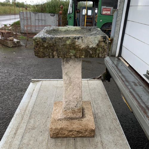 UNUSUALLY LARGE HAND CARVED PURBECK STONE BIRD BATH CIRCA 1900'S - ADDITIONAL PHOTO 2