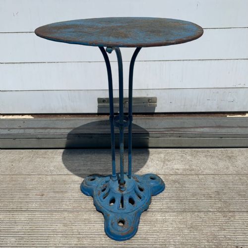 circa 1920's french caf table - CATEGORY: ANTIQUE TABLES - DATED 1920