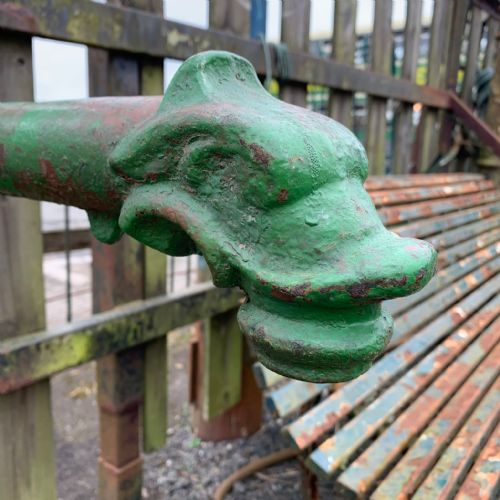 19TH CENTURY CAST IRON VILLAGE WATER PUMP - ADDITIONAL PHOTO 11