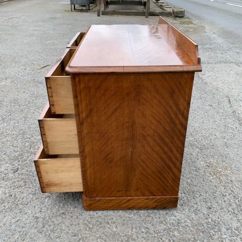 VICTORIAN MAHOGANY 22 CHEST OF DRAWERS WITH ORIGINAL TURNED KNOBS COMPLETE WITH KEY C285 - ADDITIONAL PHOTO 4