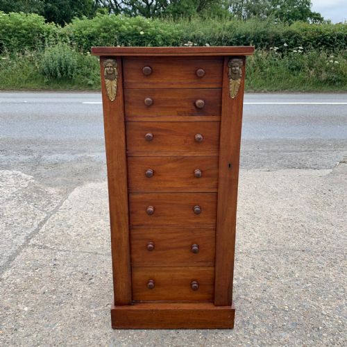 victorian mahogany wellington chest with brass corbels - CATEGORY: ANTIQUE CHEST OF DRAWERS - DATED VICTORIAN