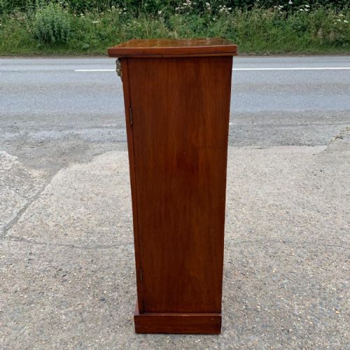 VICTORIAN MAHOGANY WELLINGTON CHEST WITH BRASS CORBELS - ADDITIONAL PHOTO 3