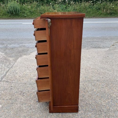 VICTORIAN MAHOGANY WELLINGTON CHEST WITH BRASS CORBELS - ADDITIONAL PHOTO 5